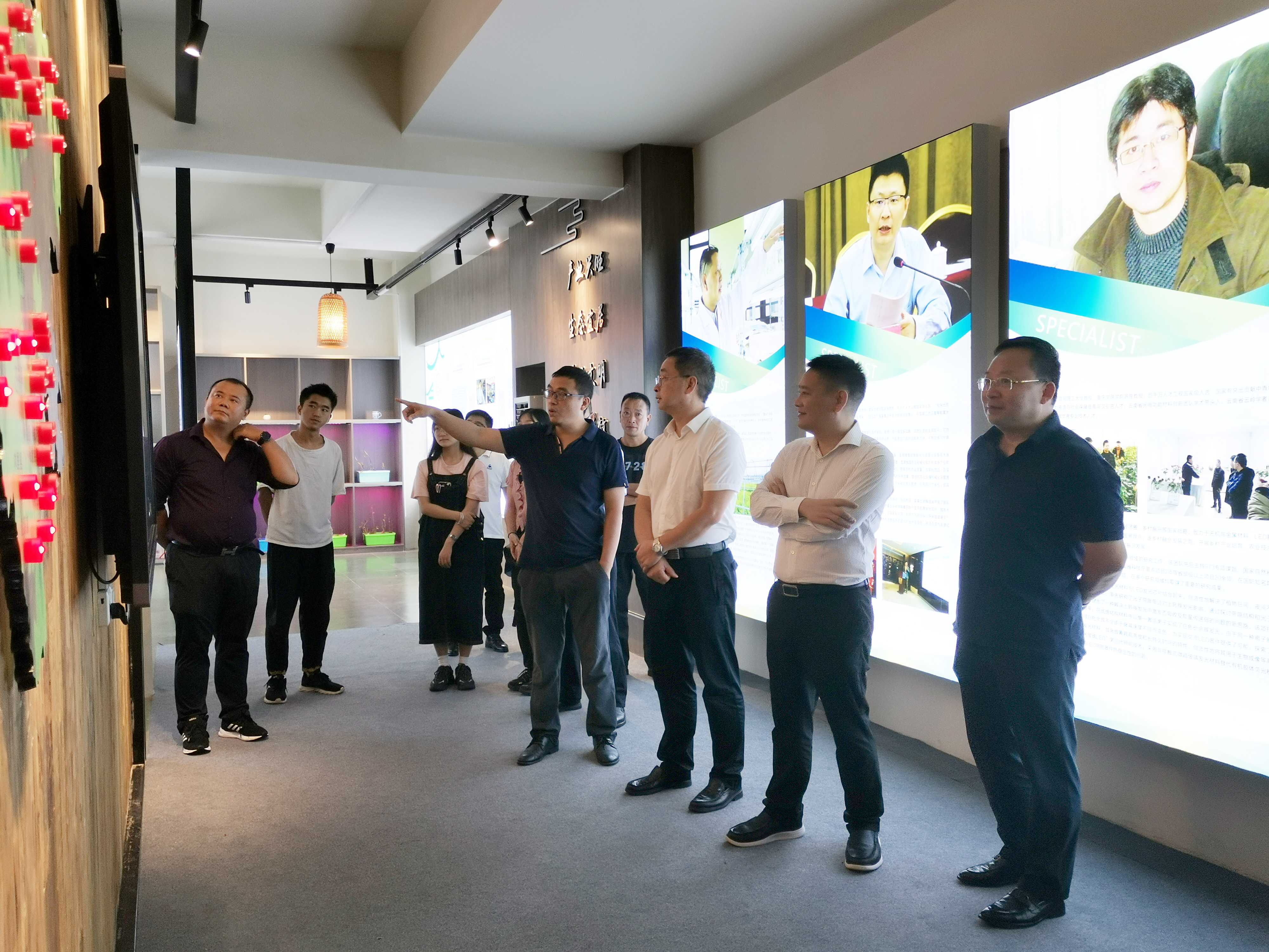 1632281921074083447.jpg 1632281921074083447.jpg