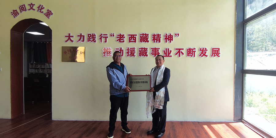 YHTa_1695344083429053685.jpg 4.jpg