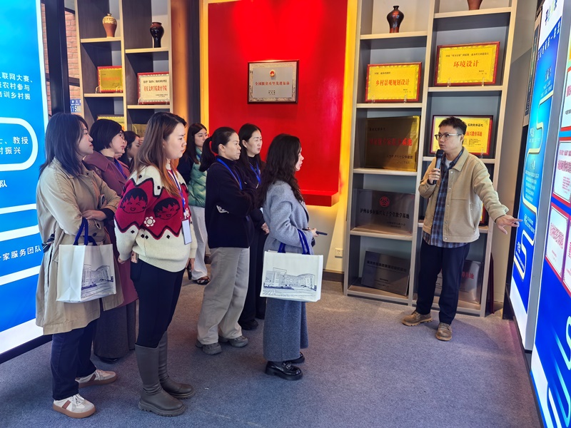 aHOh_1763542293124052174.jpg 2.jpg